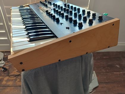 Korg-Mono/Poly with MIDI retrofit